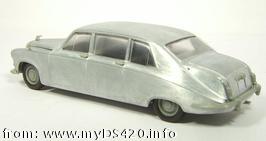 Oxford Diecast limo