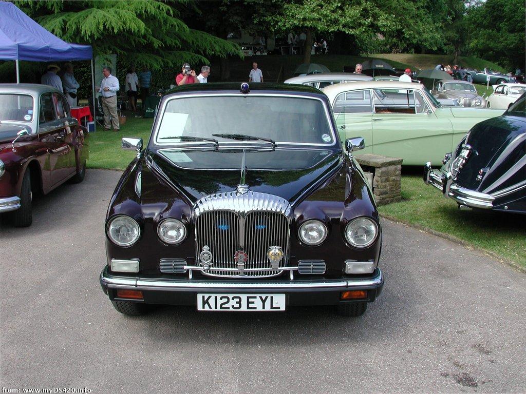 Queen Mother's 1992 car qm92front