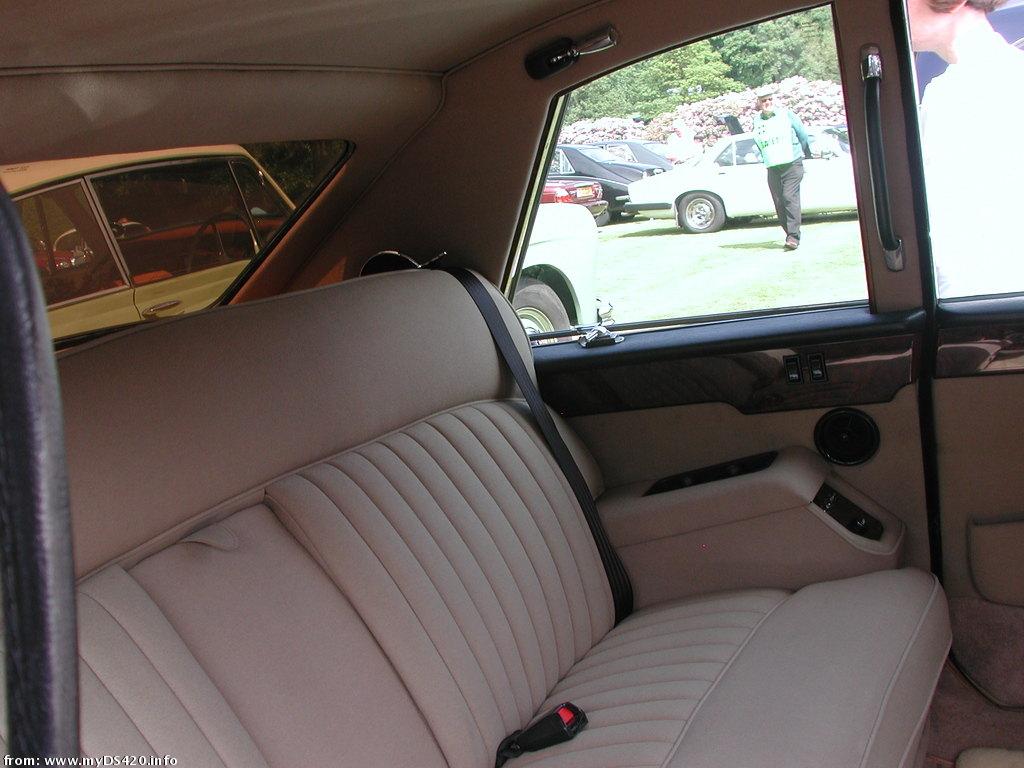 Queen Mother's 1992 car qm92rear