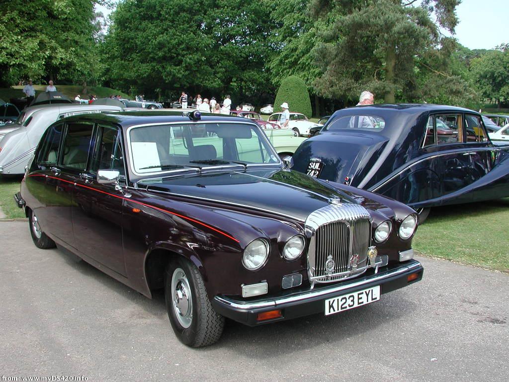 Queen Mother's 1992 car qm92view1