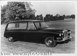early Wilcox hearse 1 (24kB)